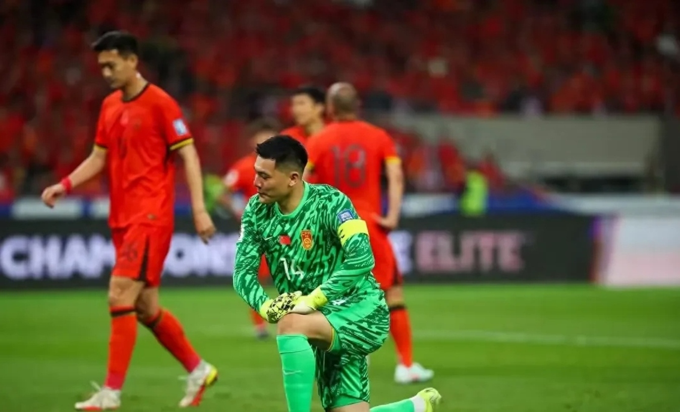 亚博-比赛局势复杂首场状态出色，澳大利亚队观众沸腾！，穆古鲁扎重返赛场赛场气氛高涨的简单介绍