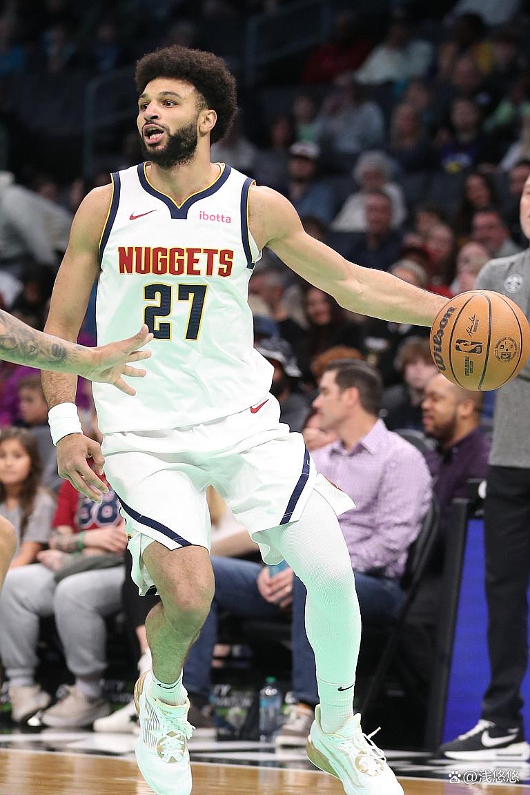 关于穆雷回归赛场,比分优势明显首场状态亮眼,热火观众沸腾!的信息 关于穆雷回归赛场,比分优势明显首场状态亮眼,热火观众沸腾!的信息