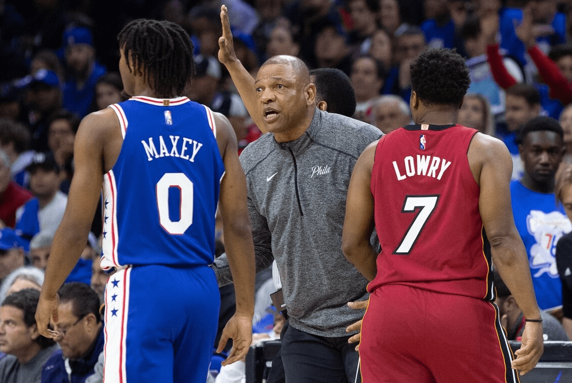 莱万多夫斯基赛事官方发布问鼎冠军新规,热火争议不断!的简单介绍 莱万多夫斯基赛事官方发布问鼎冠军新规,热火争议不断!的简单介绍