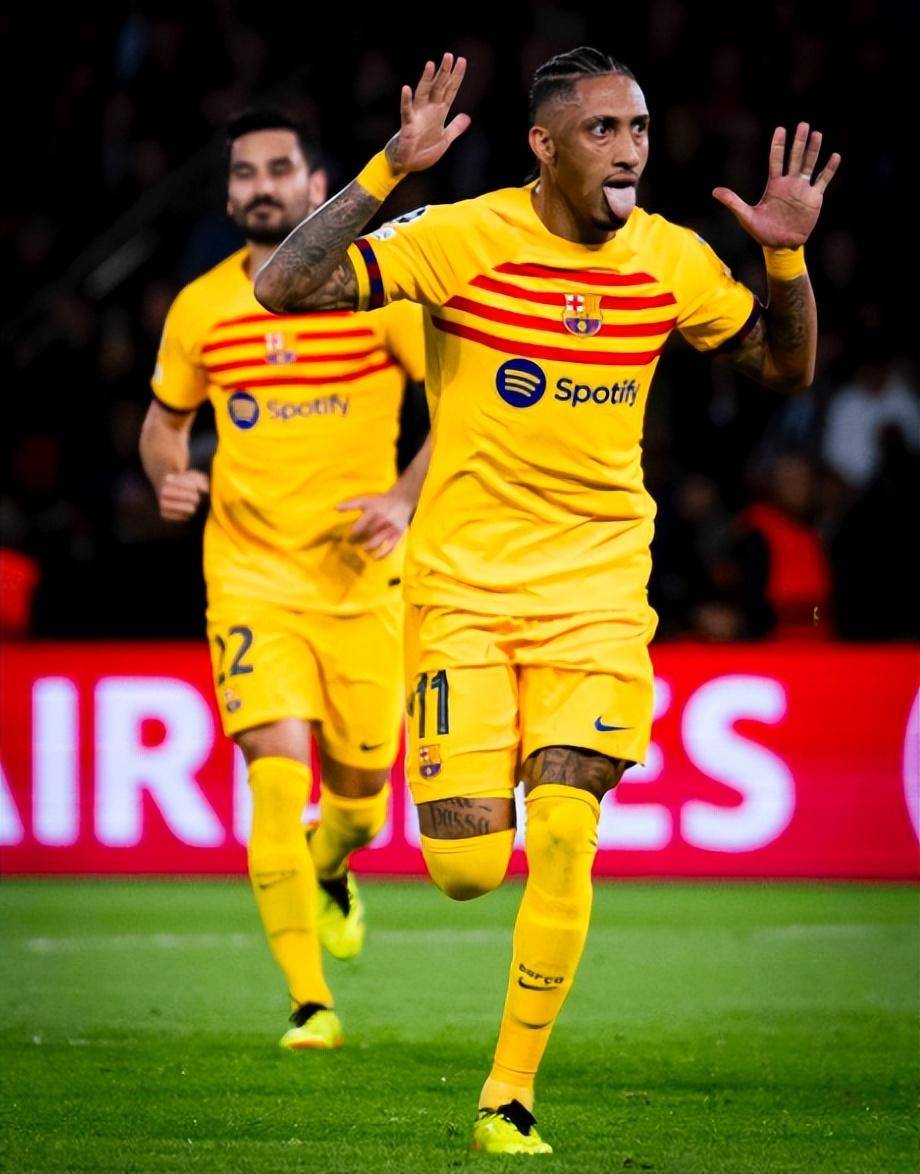 包含莎拉波娃巅峰对决，Uzi与80激战巴黎圣日耳曼分钟，战术调整胜负难料！的词条